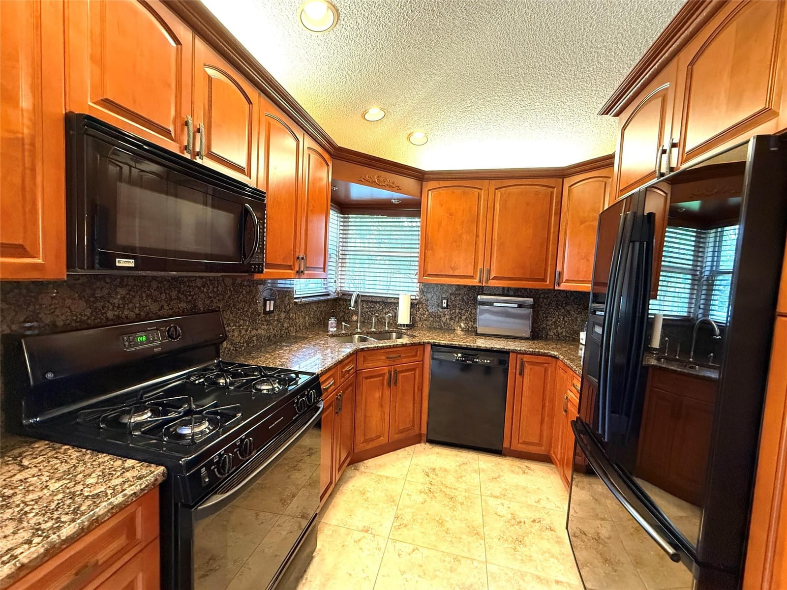 13549 NW 5th Court — photo 11