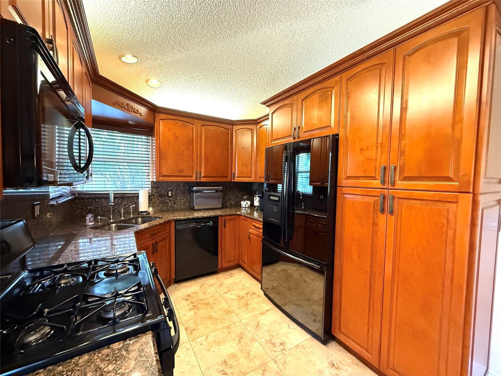 13549 NW 5th Court — photo 12