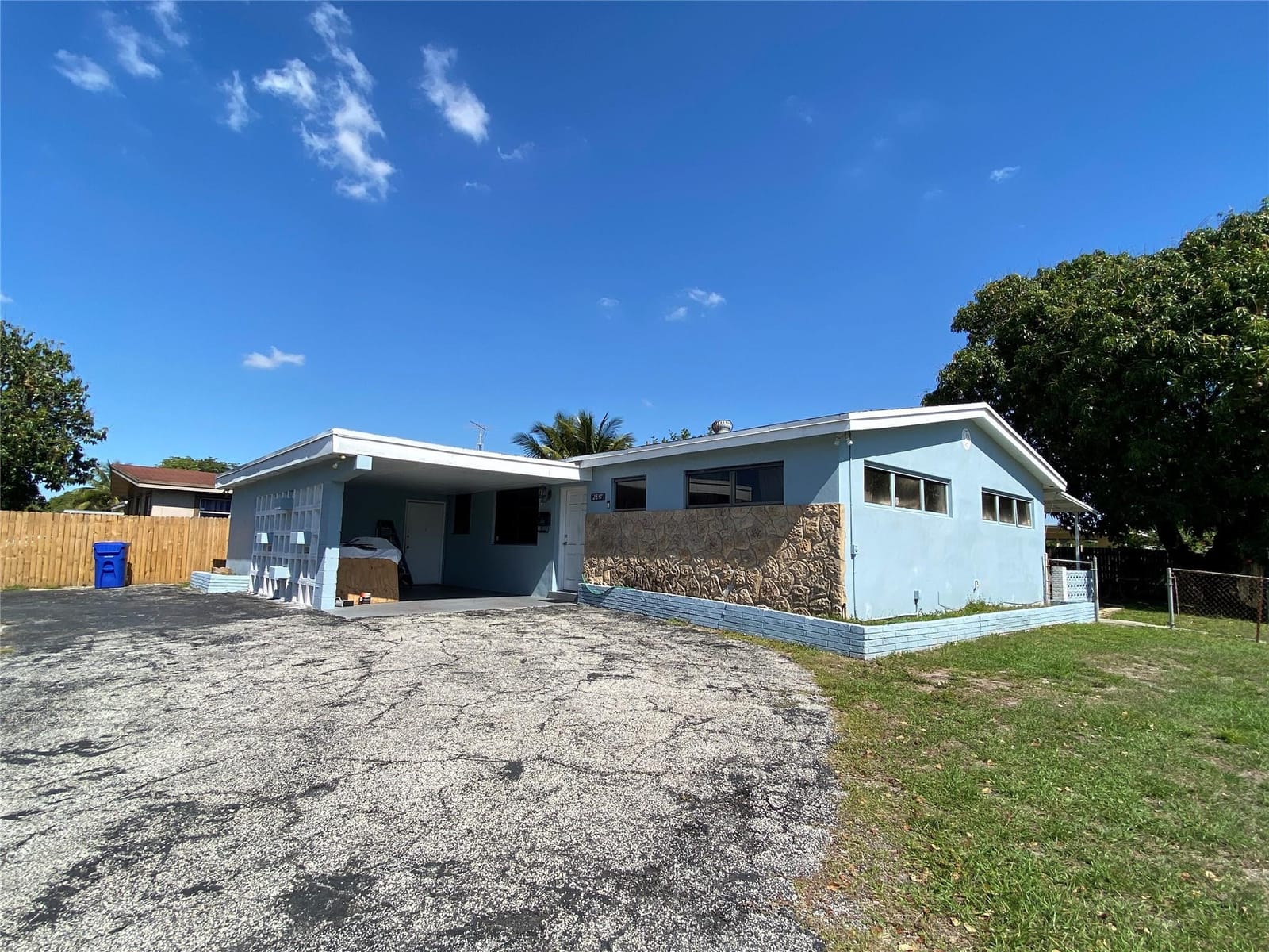 2841 SW 6th Street, Fort Lauderdale, FL 33312 photo 2