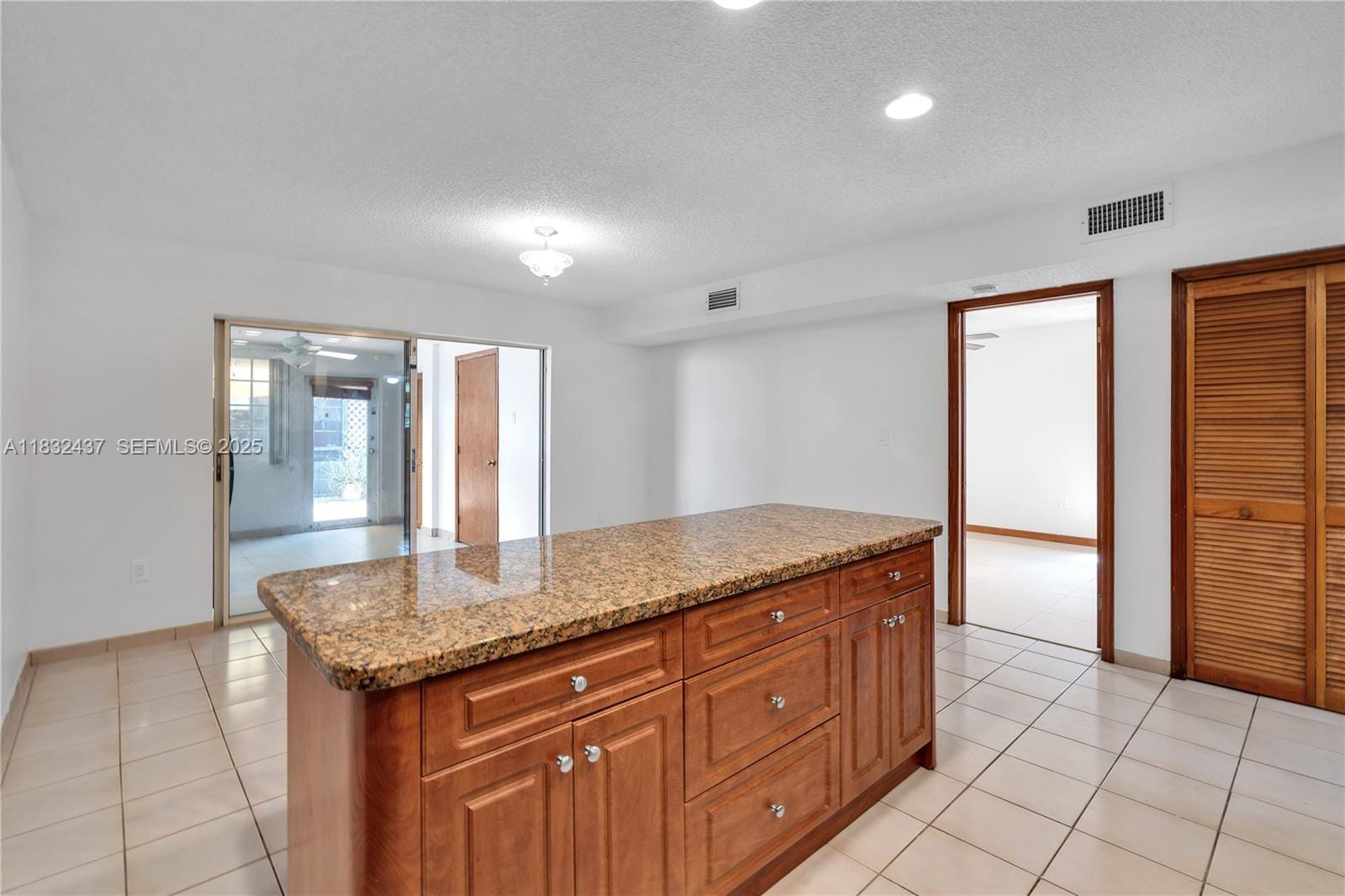 7811 SW 9th Terrace, Miami, FL 33144 photo 12