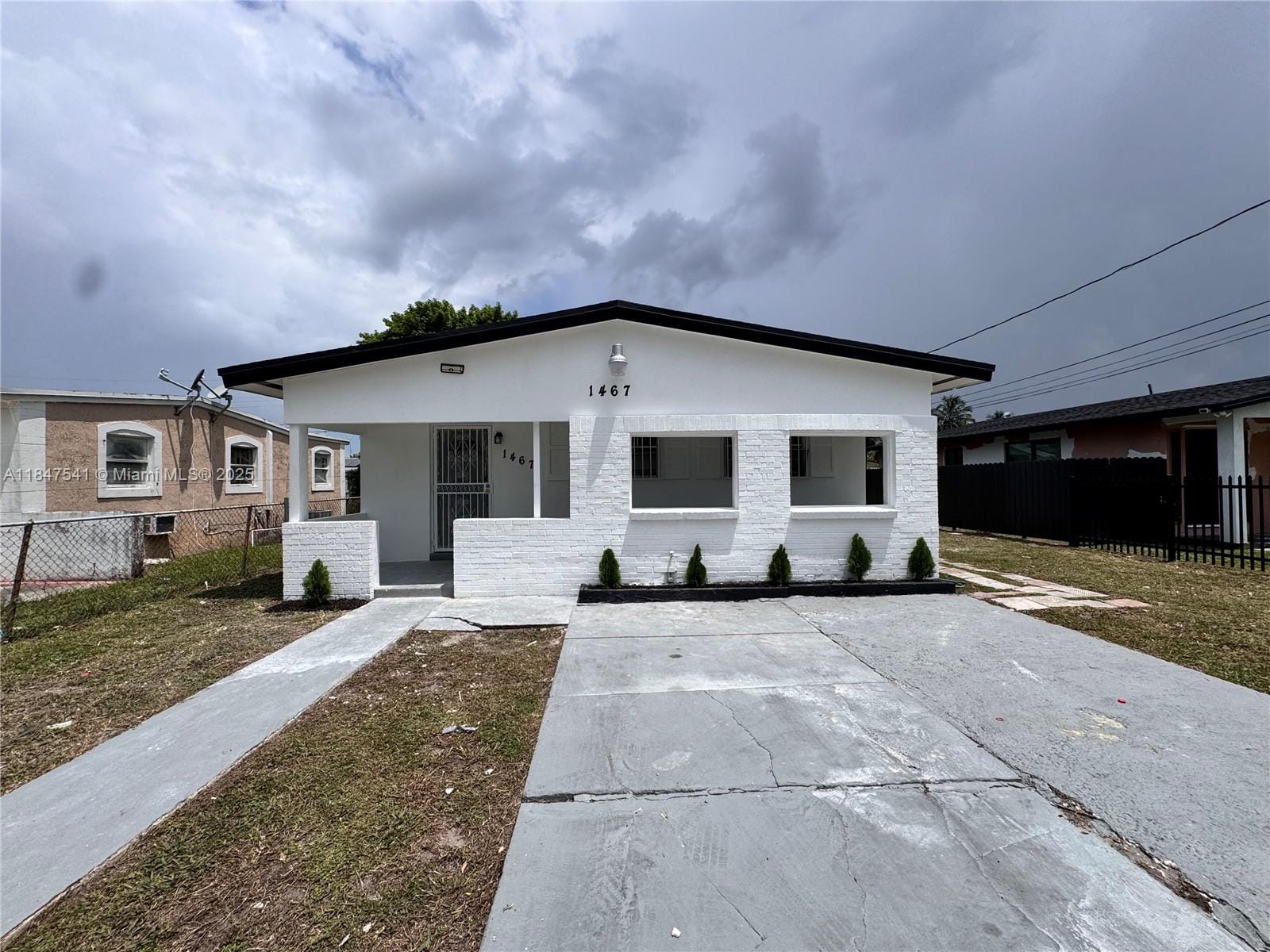 1467 NW 154th Street — photo 2