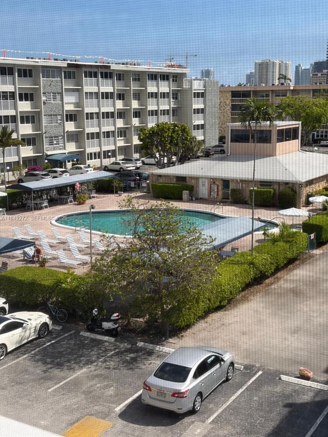 215 SE 3rd Avenue 403A, First Gulfstream Garden, Hallandale Beach, FL
