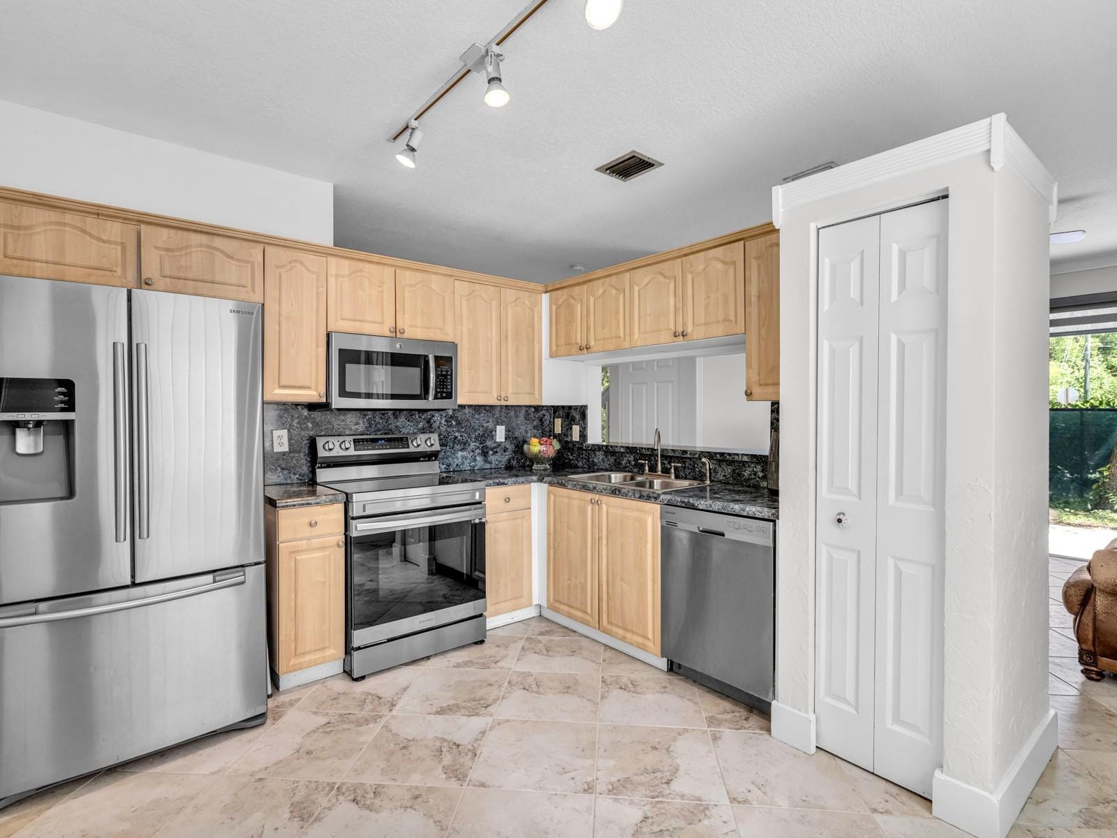 15037 SW 50th Court, Davie, FL 33331 photo 13