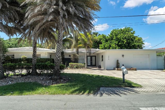 3210 Dover Road, Pompano Beach, FL 33062