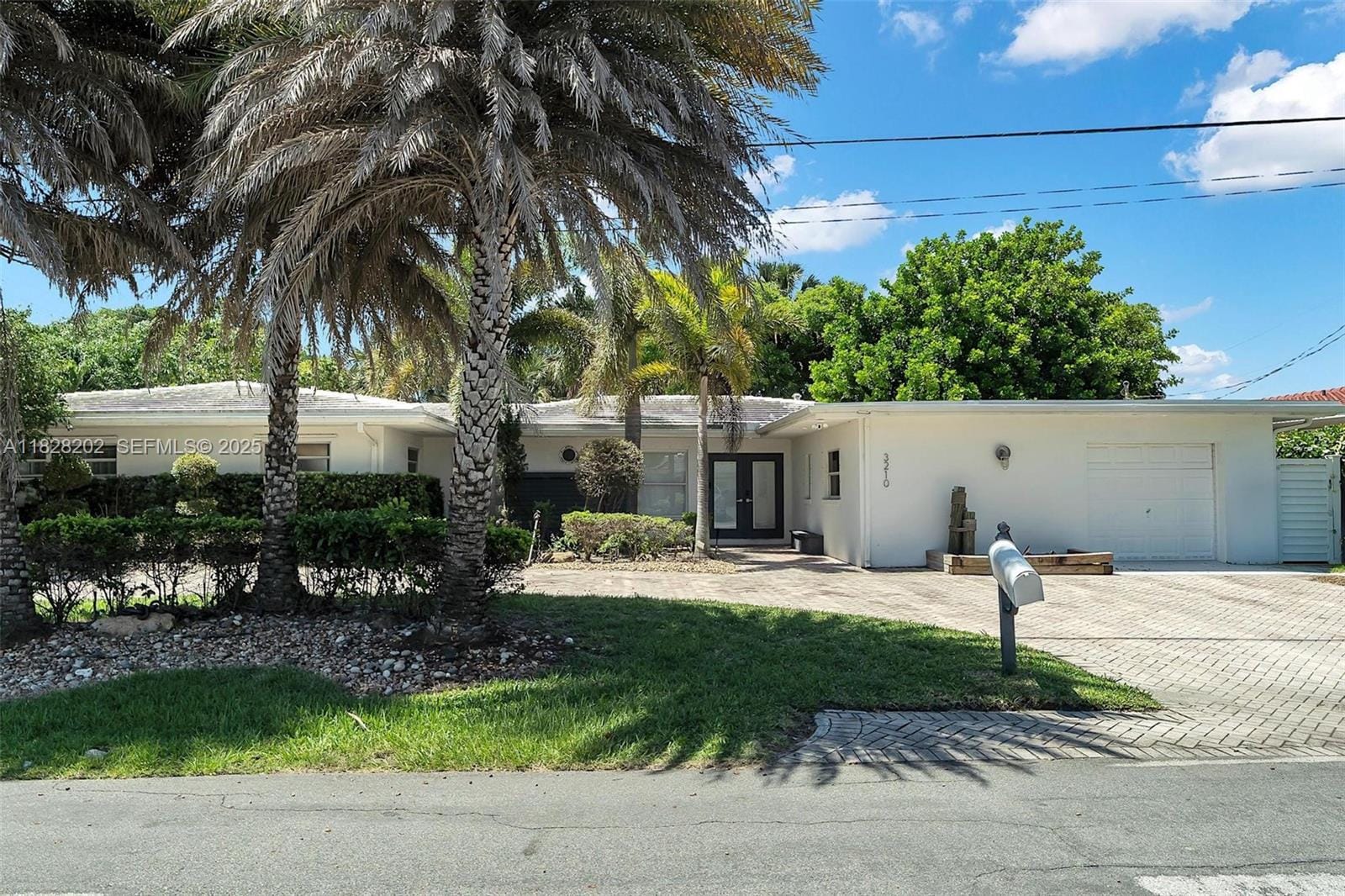 3210 Dover Road, Pompano Beach, FL 33062 - photo 1 of 28