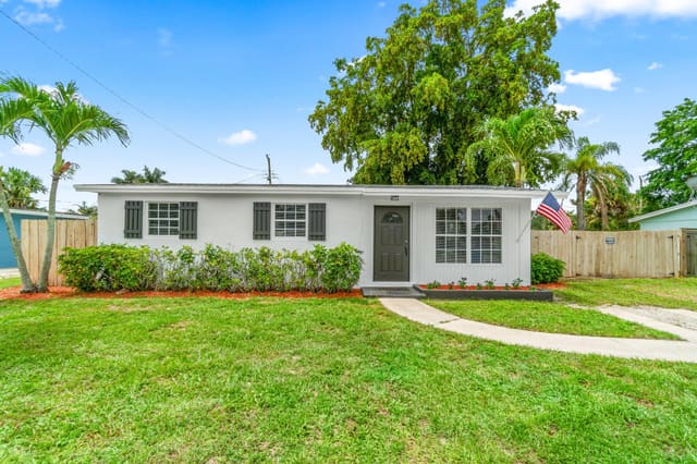 11650 Dahlia Drive, Royal Palm Beach, FL 33411