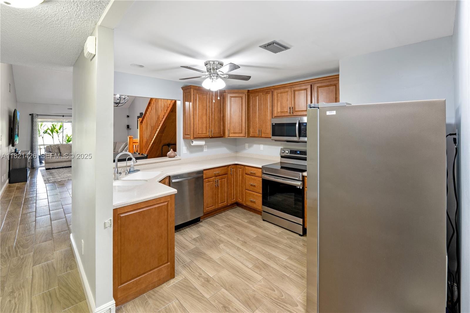 894 NE Sandalwood Place, Jensen Beach, FL 34957 photo 4