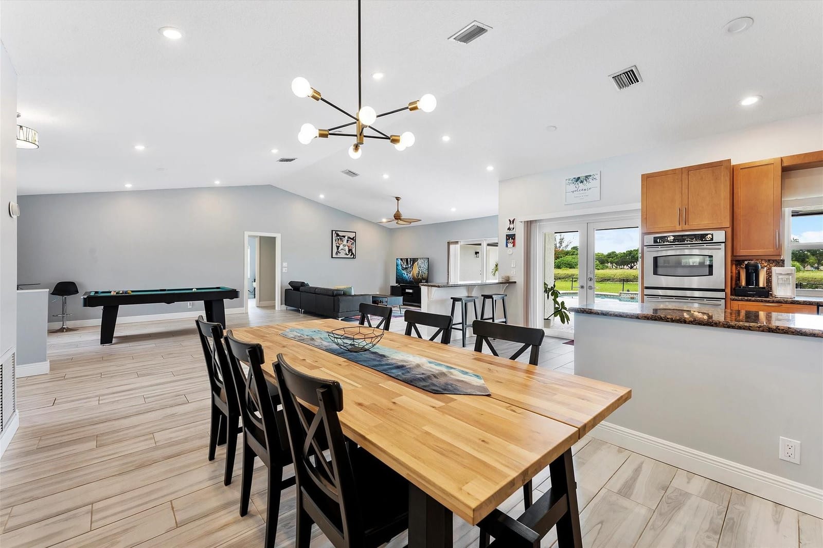 8684 SW 1st Place — photo 12