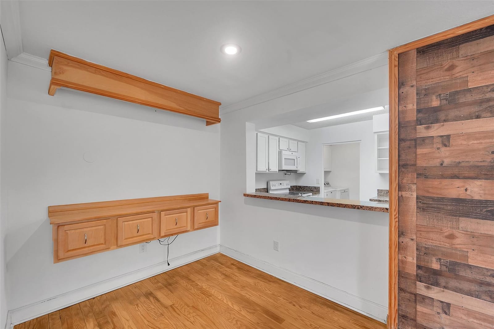 1265 SW 46th Avenue 2205 — photo 5