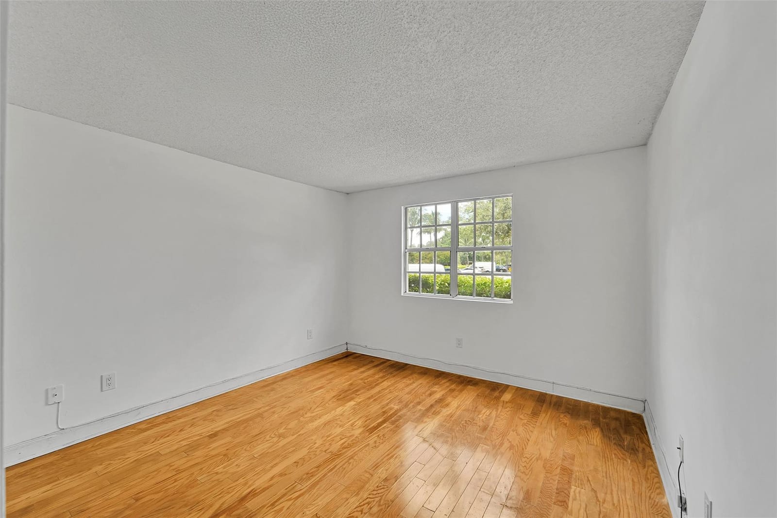 1265 SW 46th Avenue 2205 — photo 8