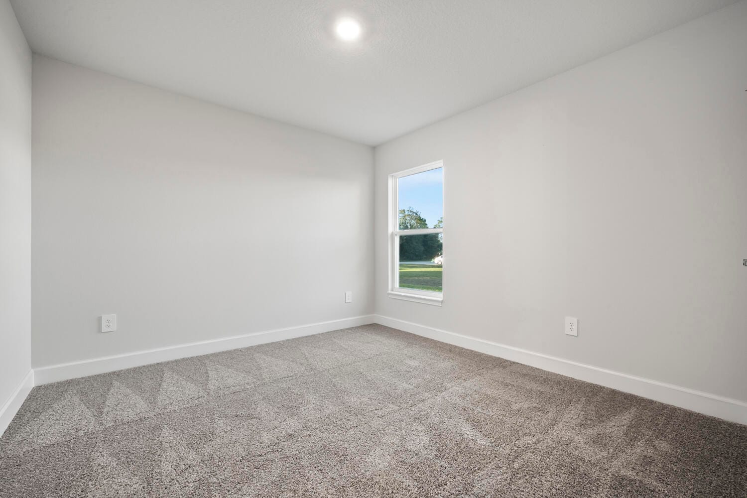372 SW Feldman Avenue — photo 12