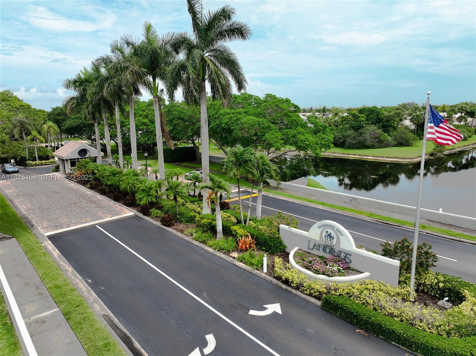 10521 SW 13th Court, Pembroke Pines, FL 33025