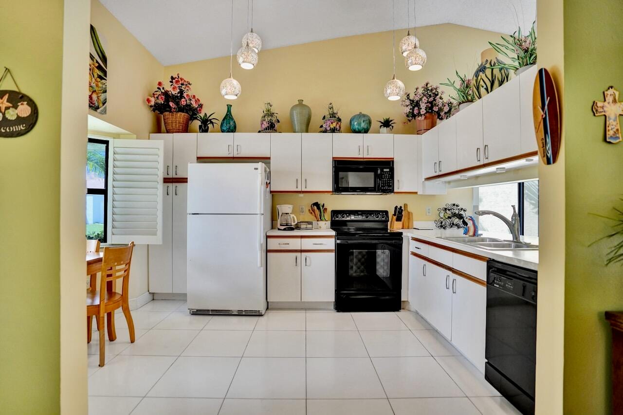 38 Paxford Lane, Boynton Beach, FL 33426 photo 13