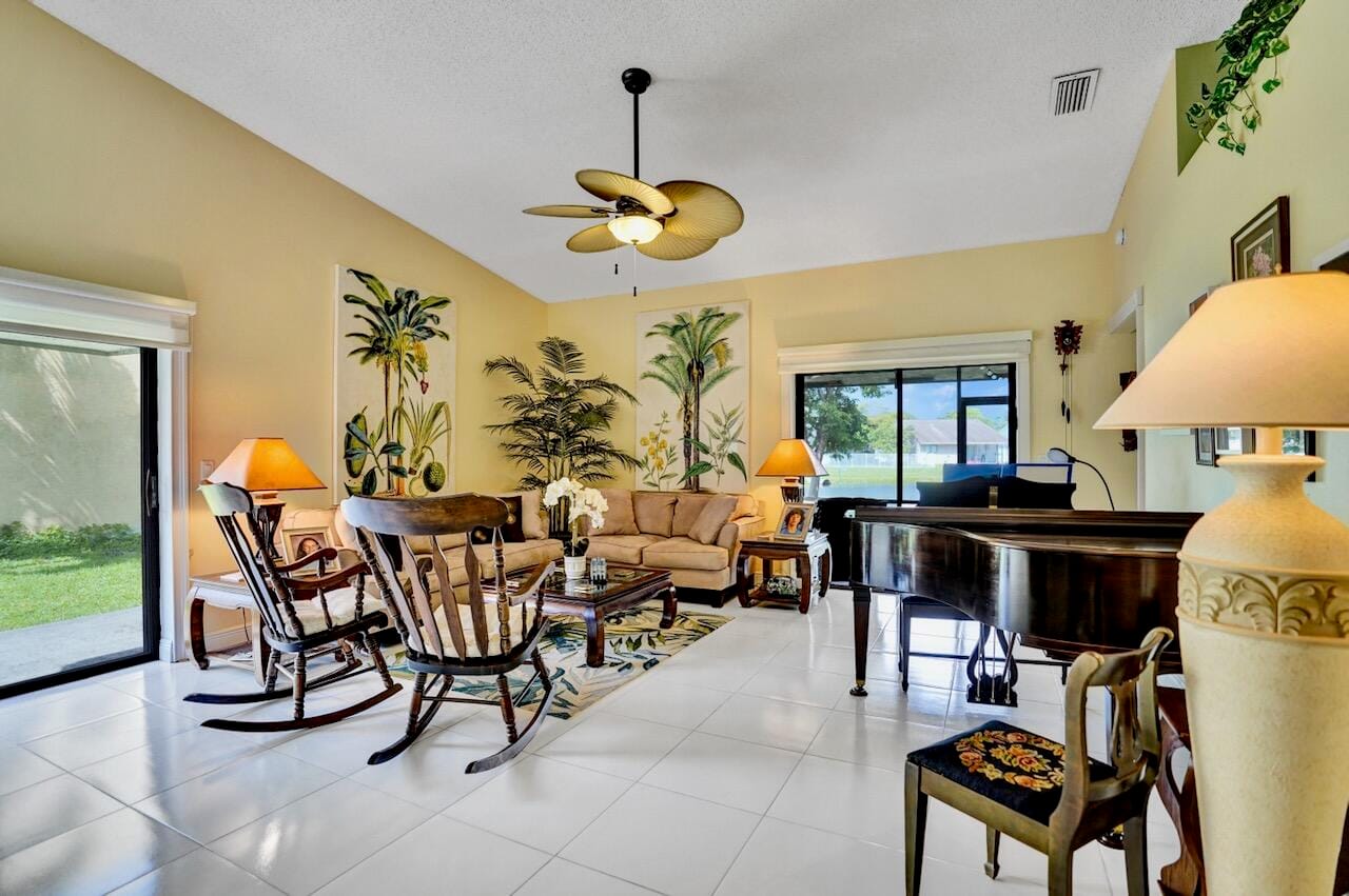 38 Paxford Lane, Boynton Beach, FL 33426 photo 24
