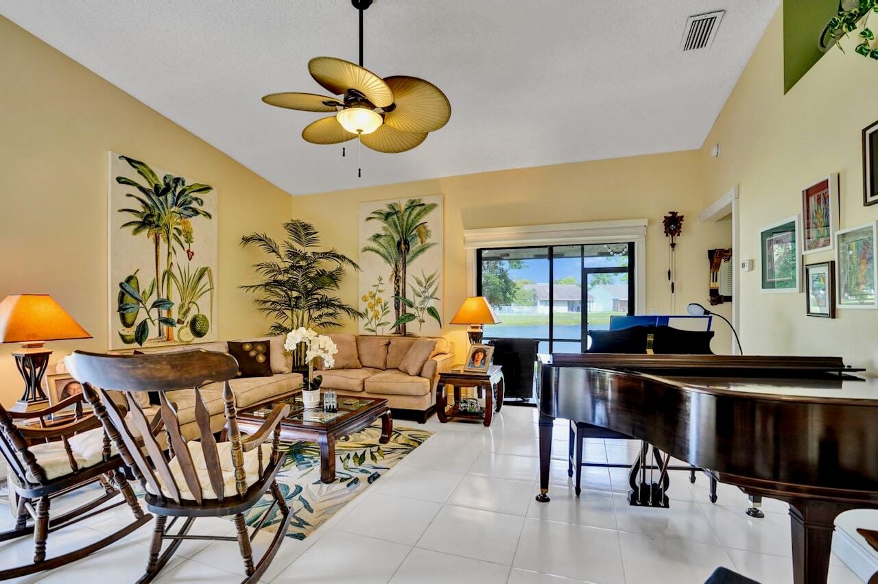 38 Paxford Lane, Boynton Beach, FL 33426 photo 25