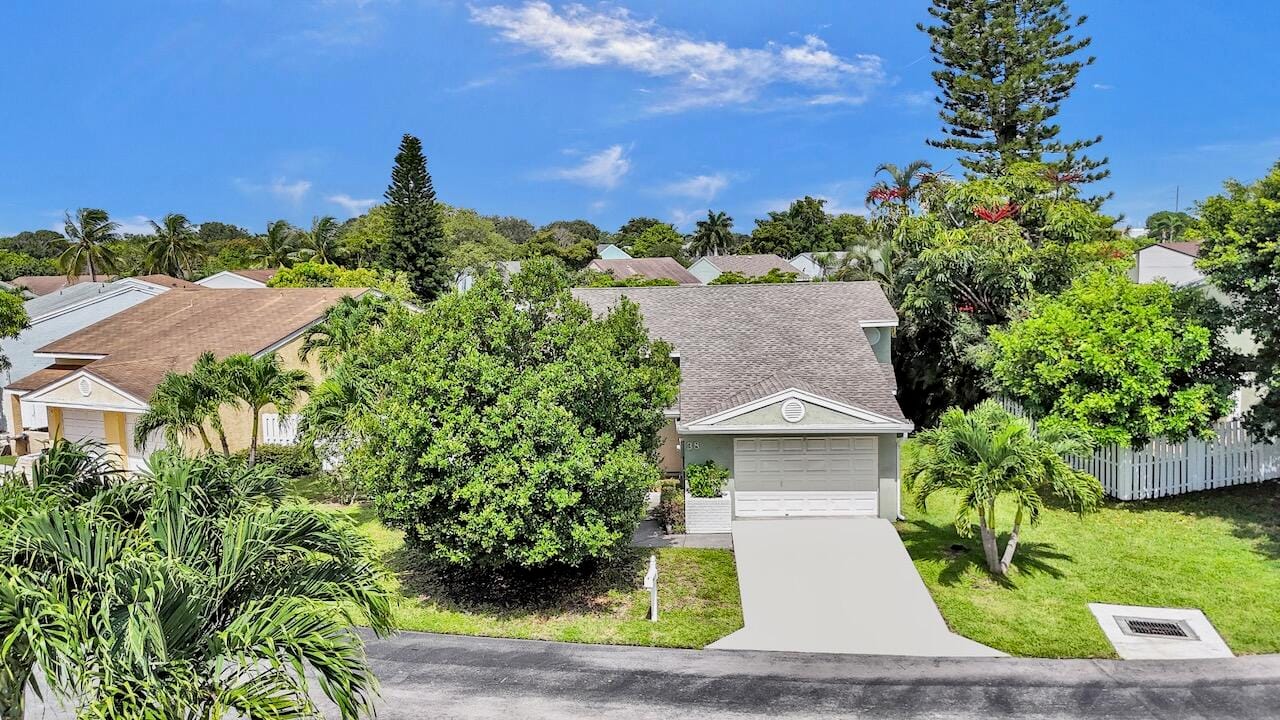 38 Paxford Lane, Boynton Beach, FL 33426 photo 5