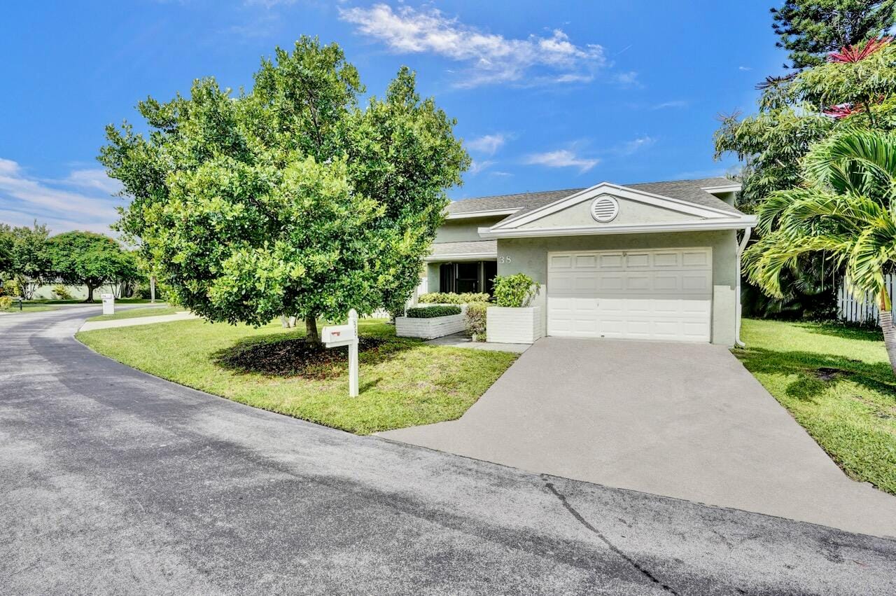38 Paxford Lane, Boynton Beach, FL 33426 photo 6