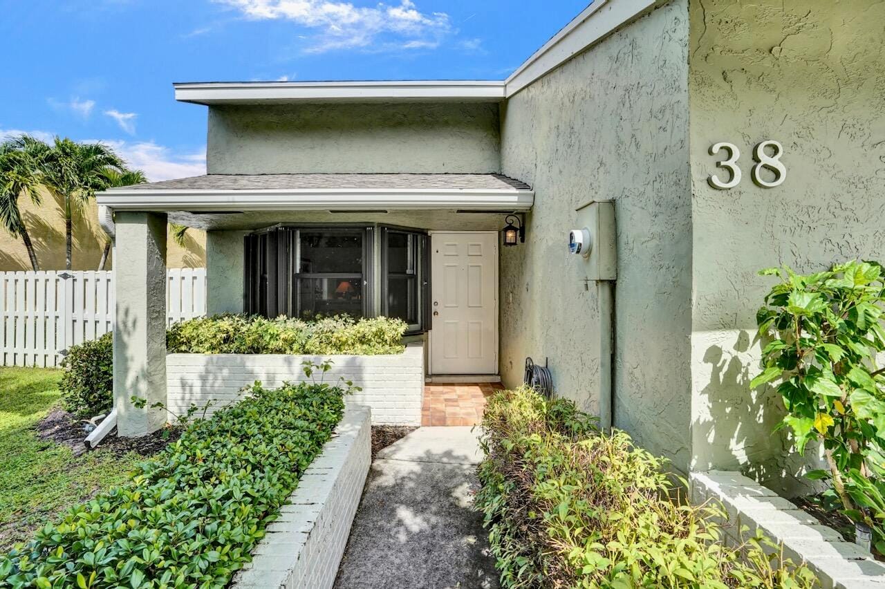 38 Paxford Lane, Boynton Beach, FL 33426 photo 10