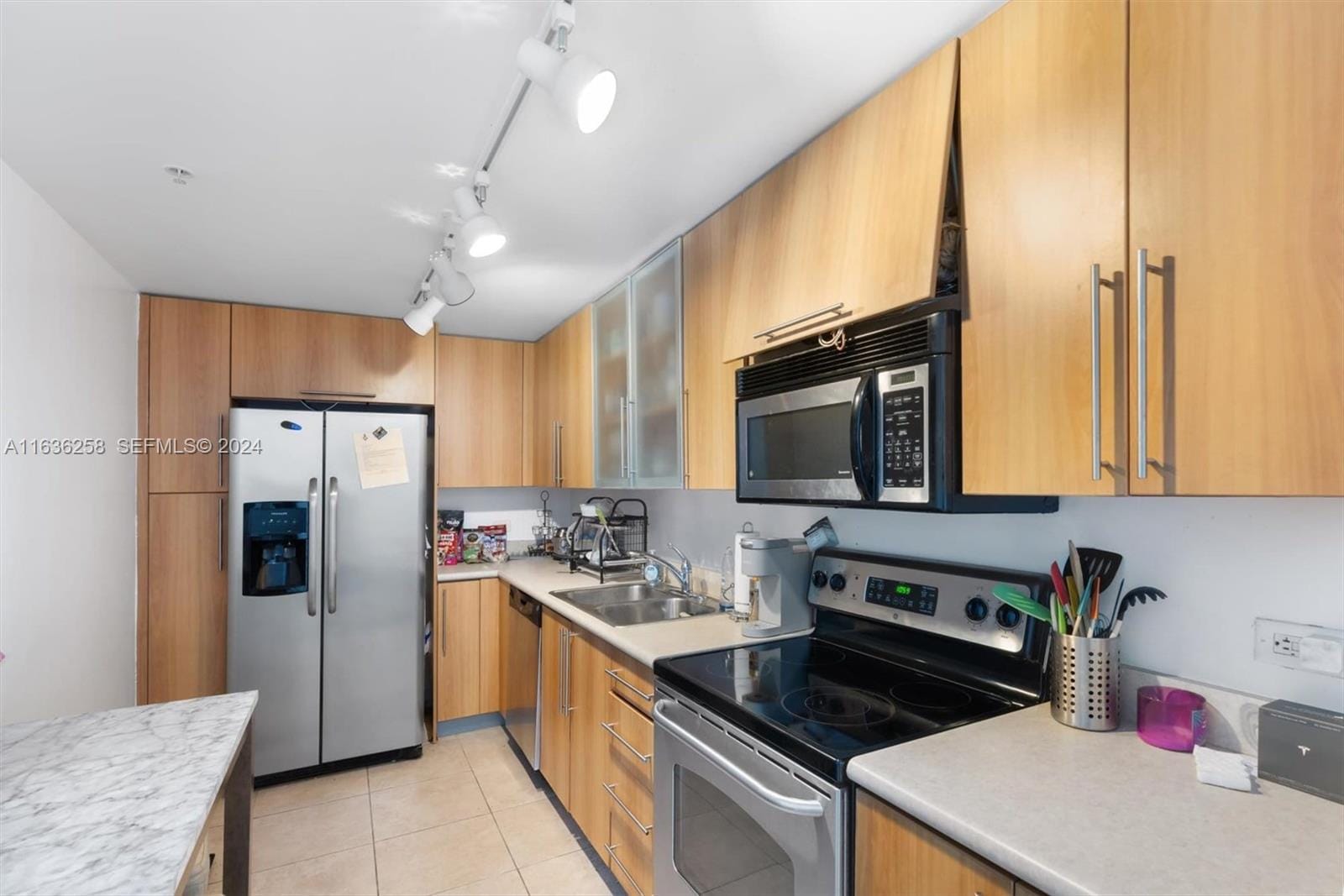 7501 E Treasure Drive 3C, North Bay Village, FL 33141 photo 14