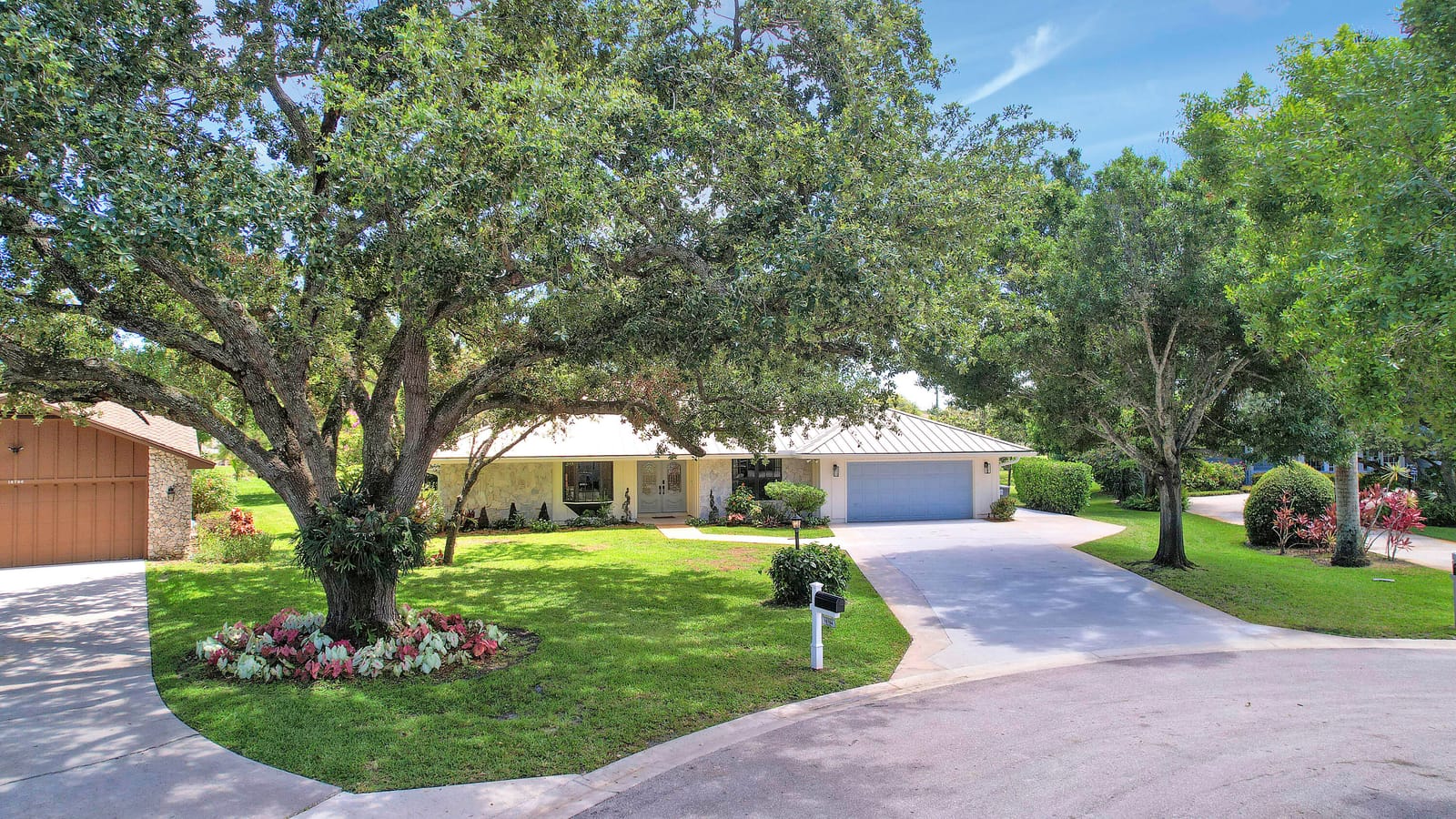 18784 Falcon Way — photo 2