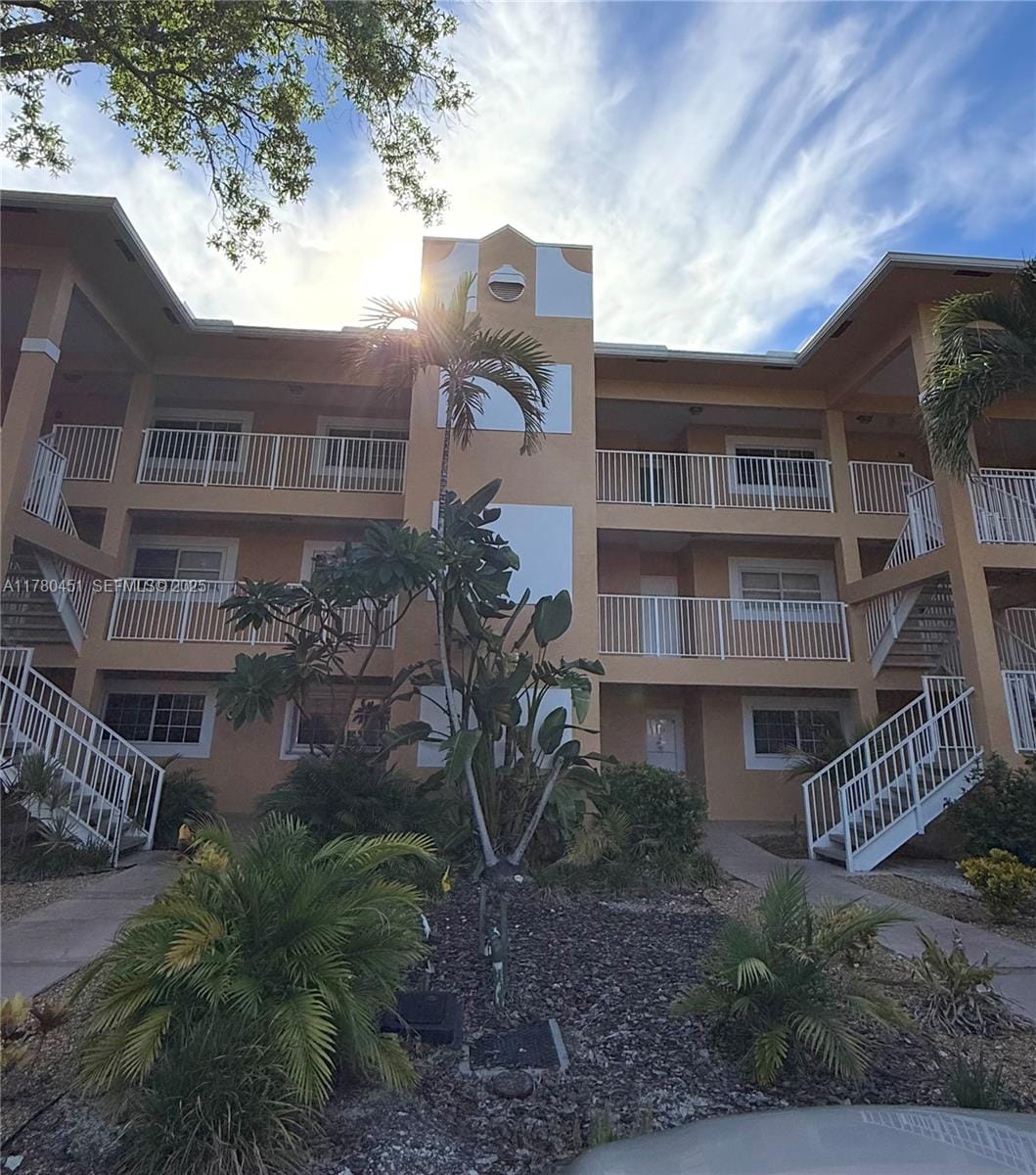 430 SE 7th Street 304E, Dania Beach, FL 33004