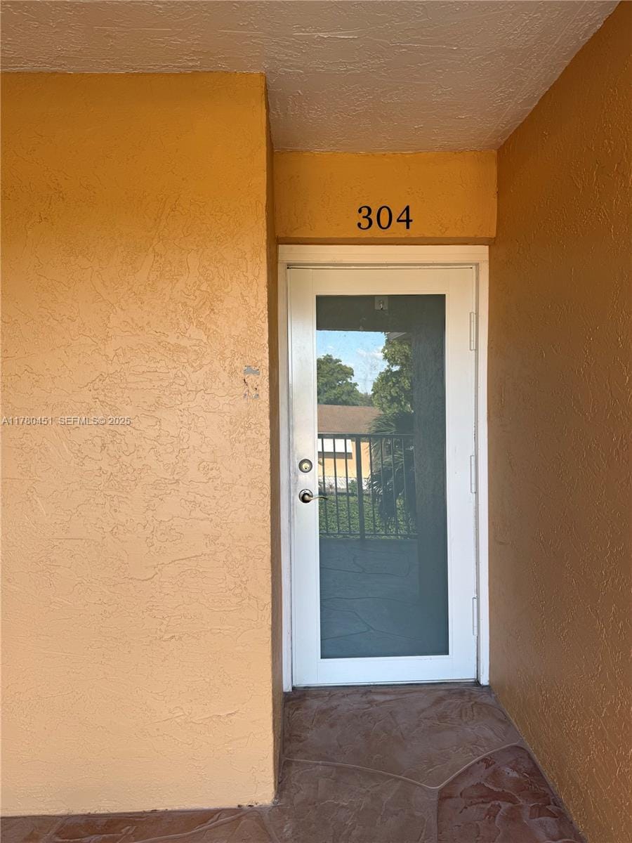 430 SE 7th Street 304E, Dania Beach, FL 33004 photo 2
