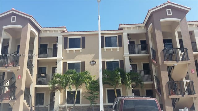 22441 SW 88th Place 204-5, Cutler Bay, FL 33190