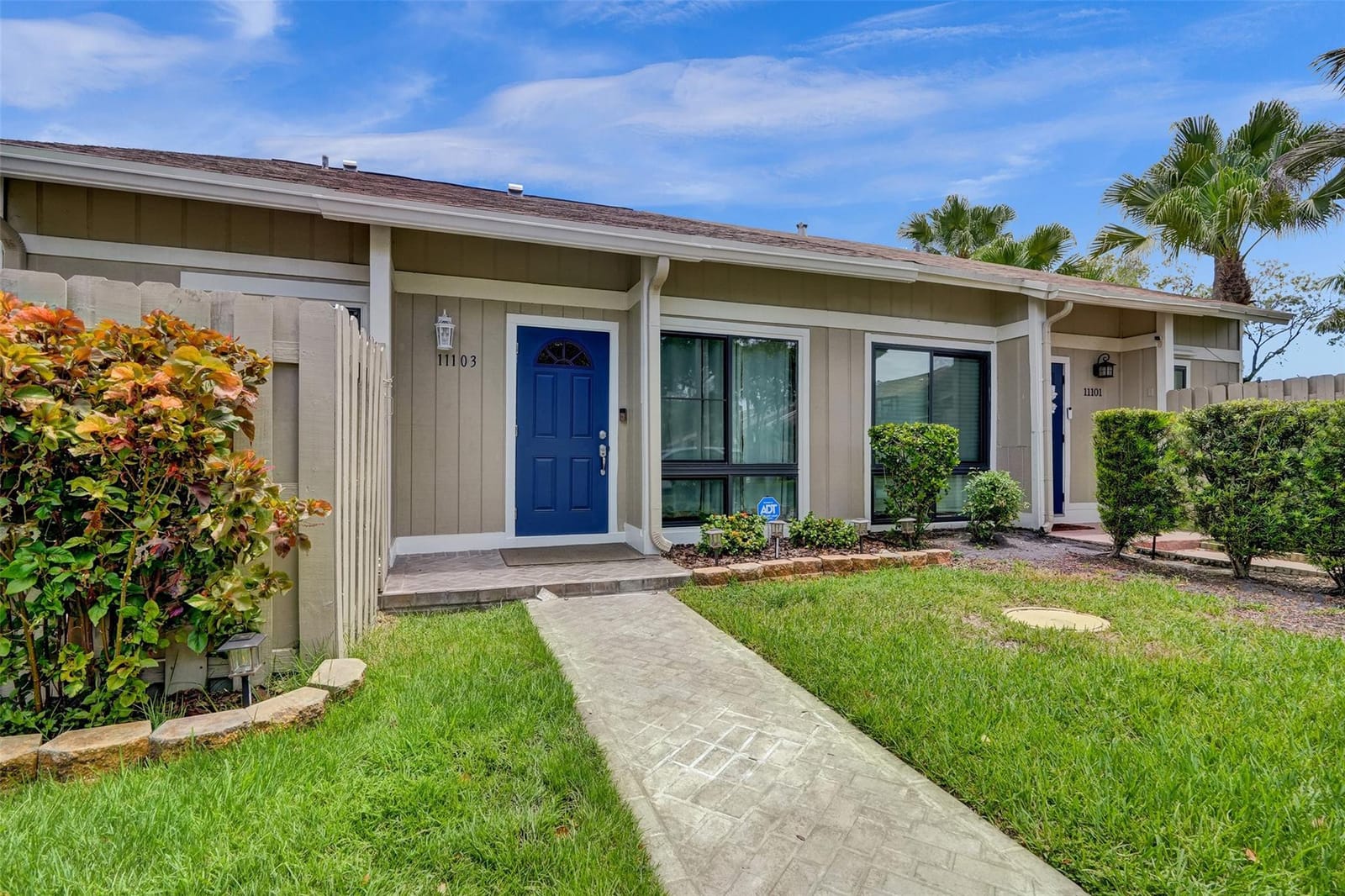 11103 NW 37th Street — photo 2