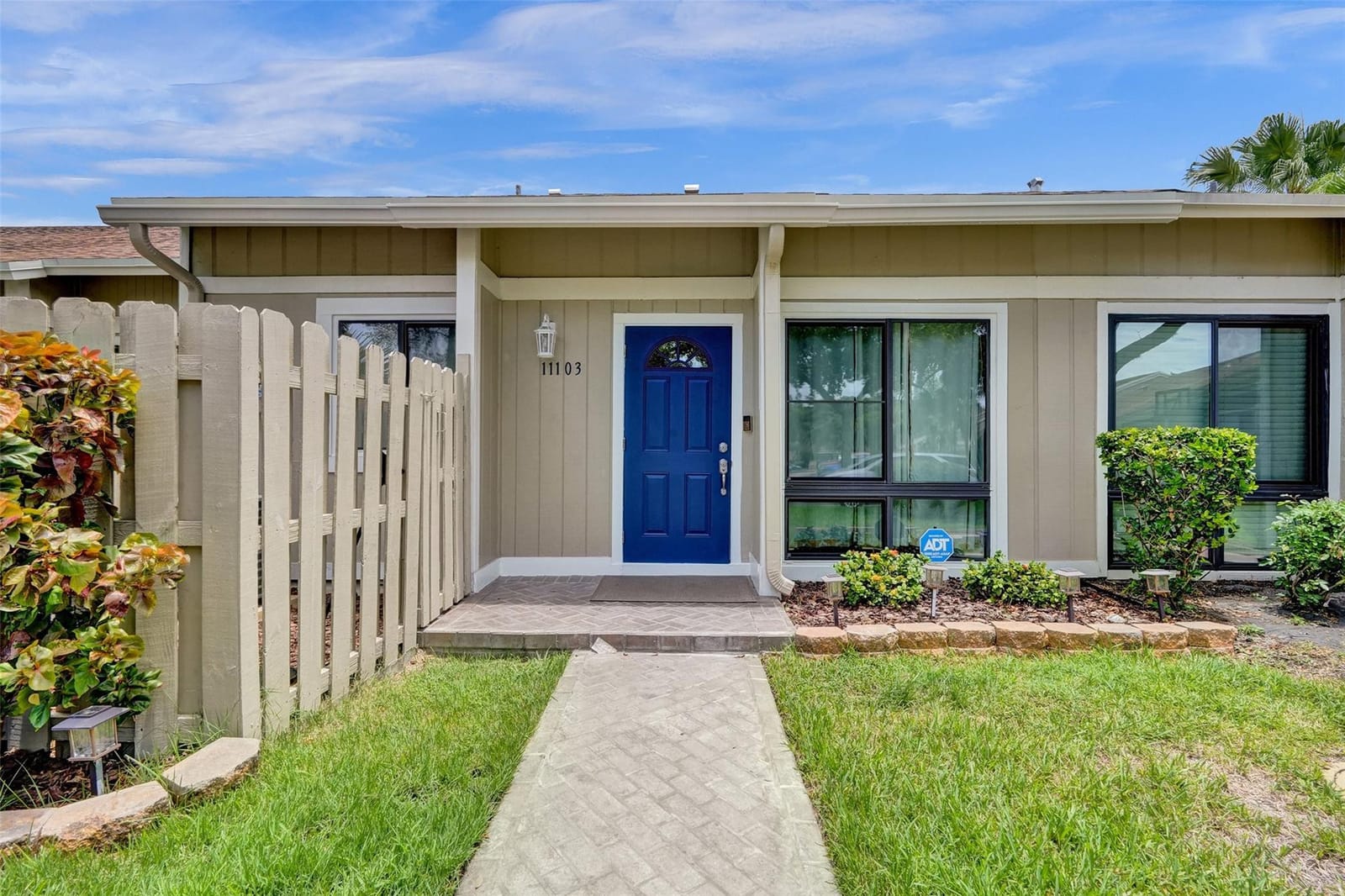 11103 NW 37th Street — photo 4