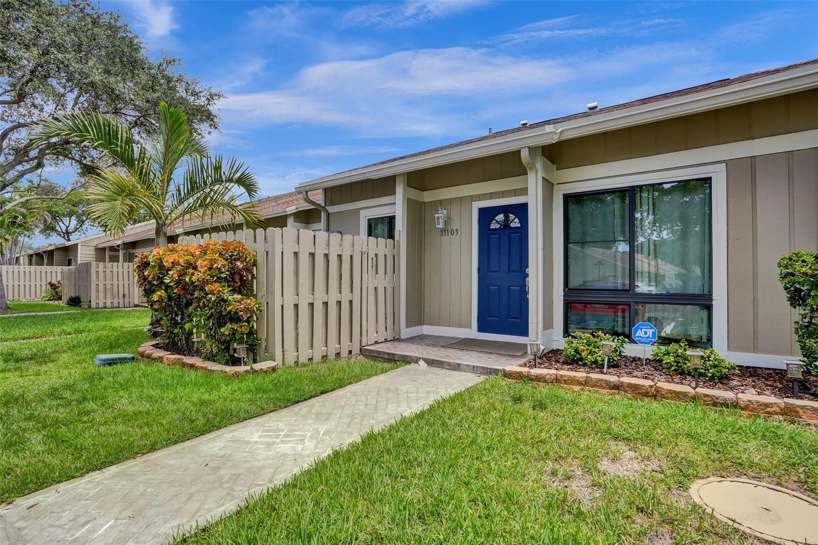 11103 NW 37th Street — photo 5