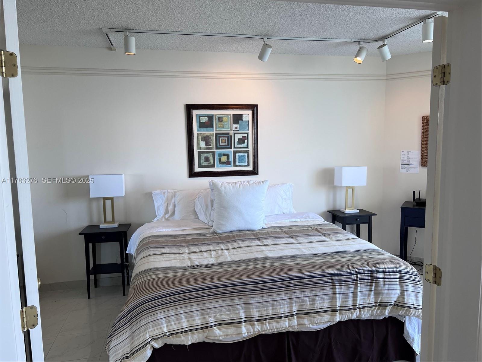 3000 Island Boulevard 2004, Aventura, FL 33160 photo 4