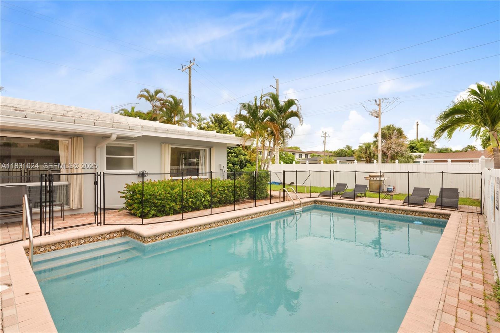 1761 NE 55th Street, Fort Lauderdale, FL 33334