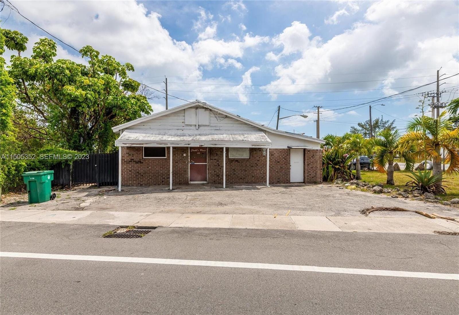400 1st Street, Dania Beach, FL 33004 photo 2