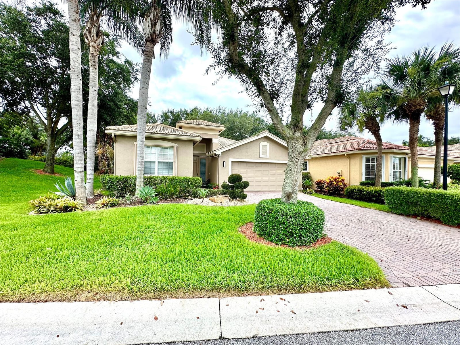 7372 Twin Falls Drive, Boynton Beach, FL 33437