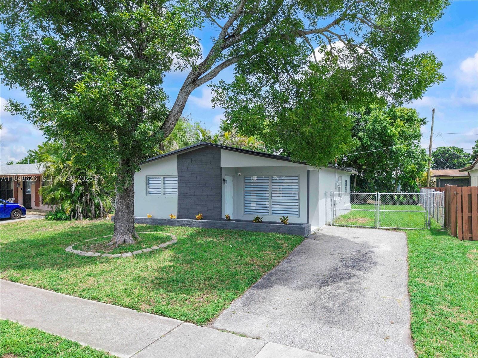 9731 NW 24th Place, Sunrise, FL 33322
