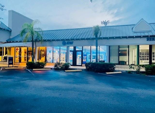 650 Crandon Boulevard 16, Key Biscayne, FL 33149