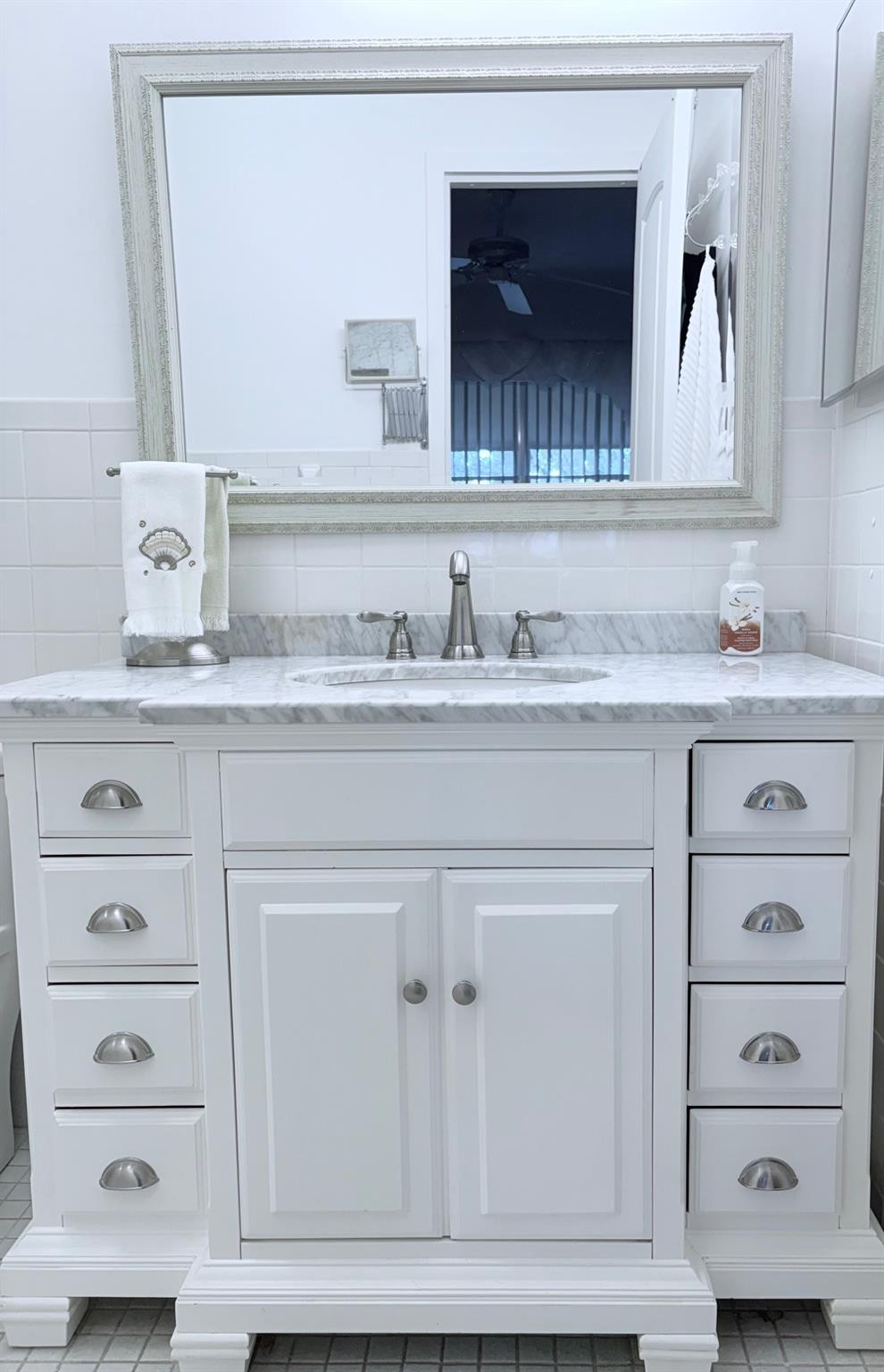 1055 Country Club Drive 404, Margate, FL 33063 photo 26