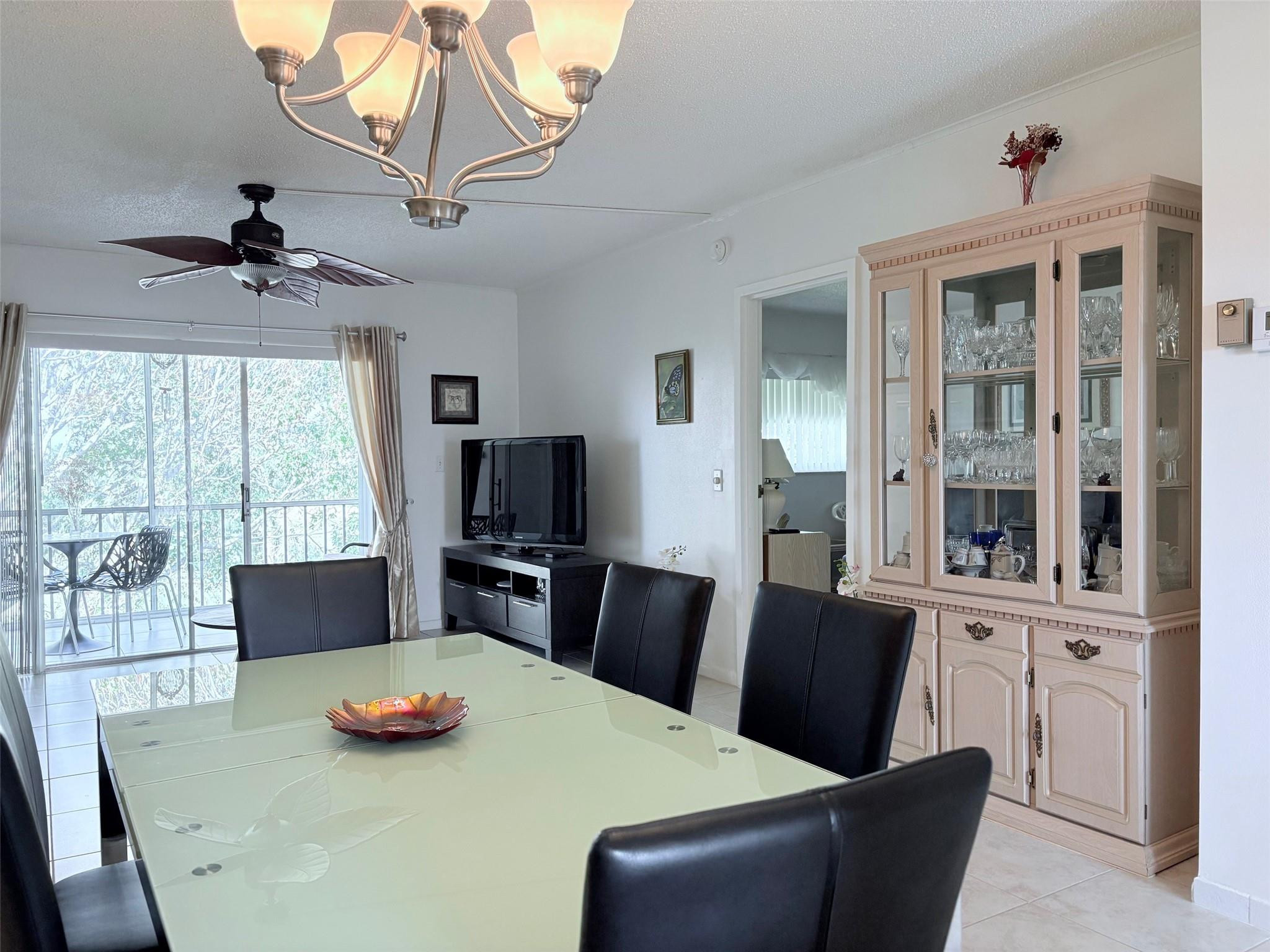 1055 Country Club Drive 404 — photo 5