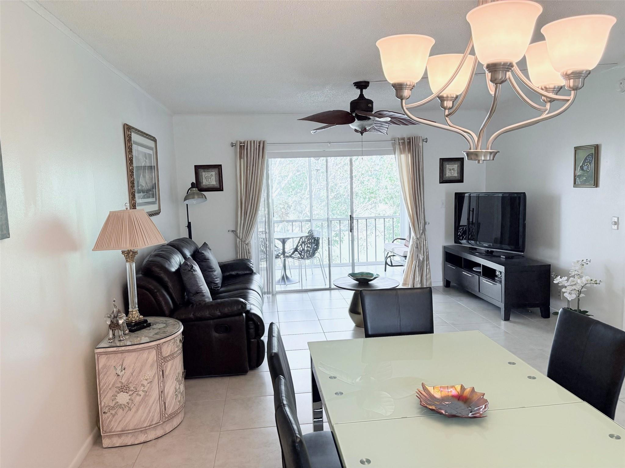 1055 Country Club Drive 404 — photo 6