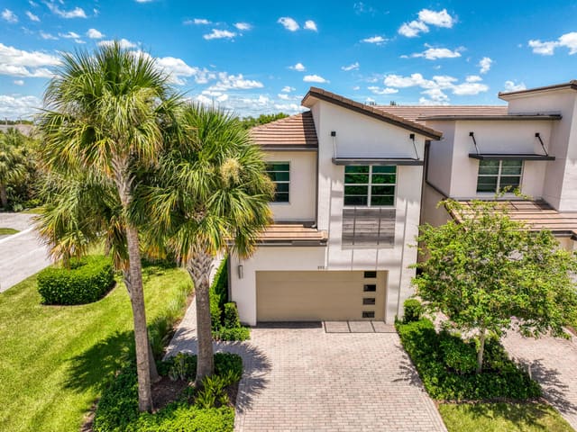 8983 Kingsmoor Way, sold in Andalucia, Lake Worth, FL