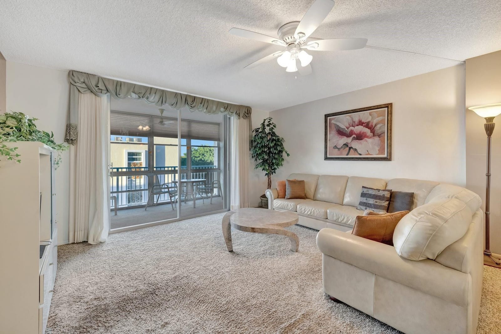 205 SE 11th Terrace 405 — photo 9