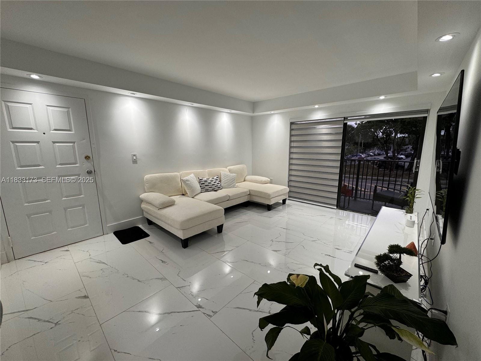 7135 NW 179th Street 211, Hialeah, FL 33015 photo 7