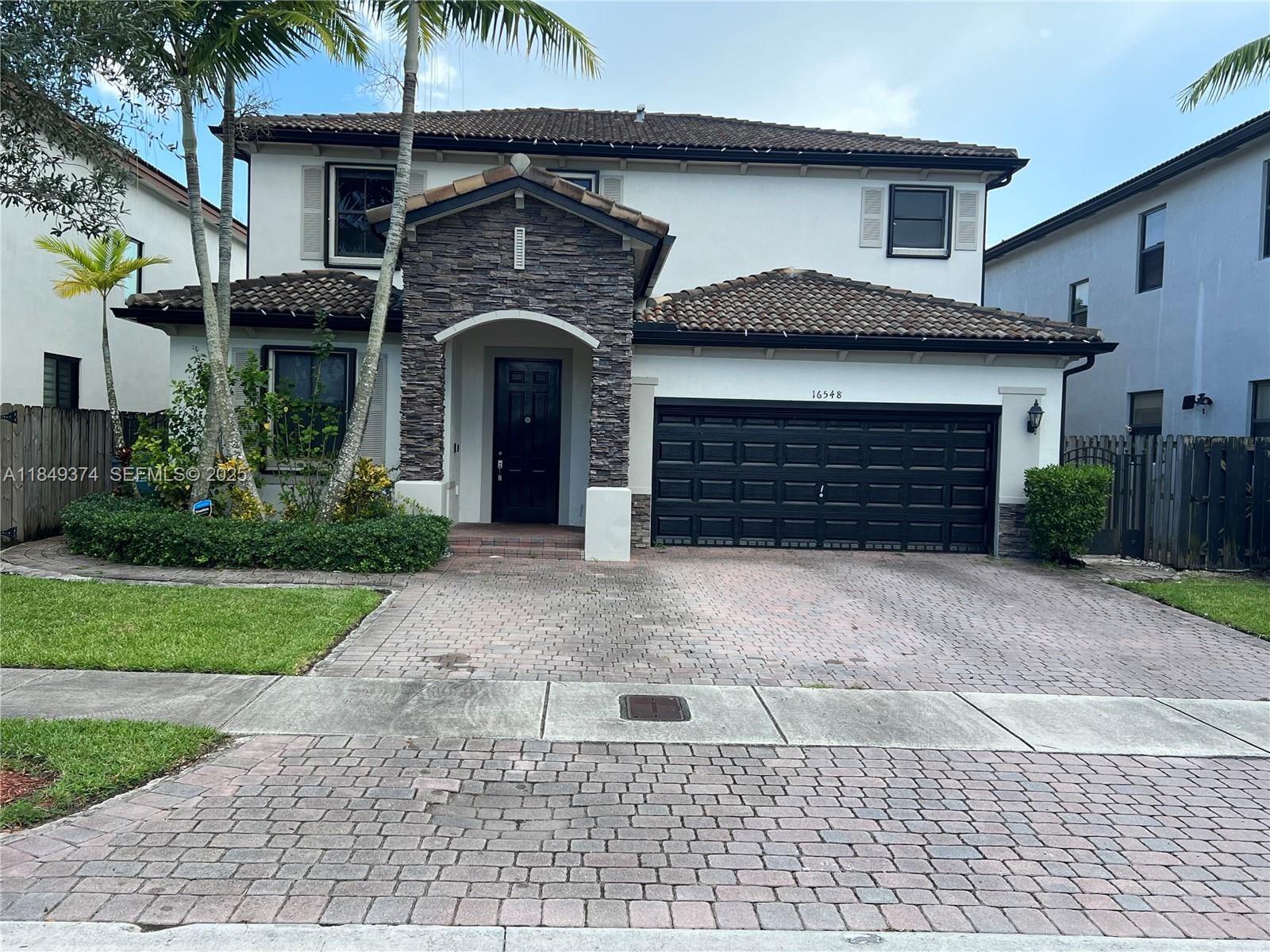 16548 SW 43rd Lane, Miami, FL 33185