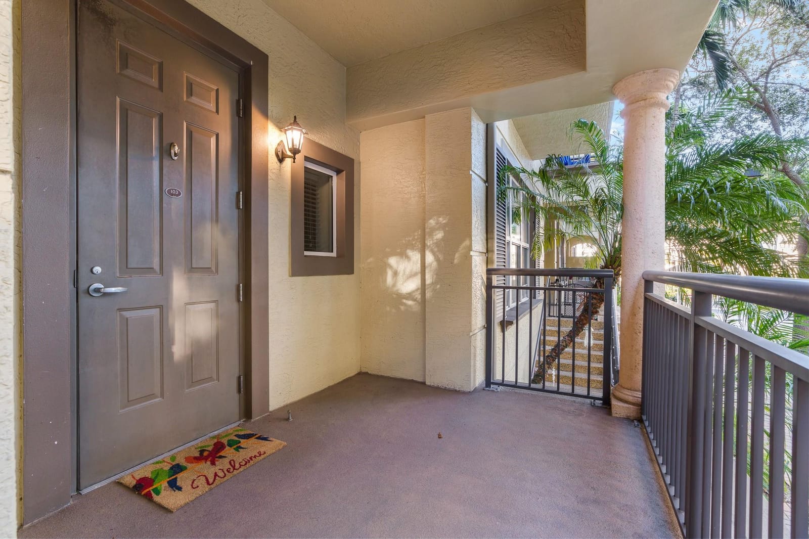 2633 NE 14th Avenue 103, Wilton Manors, FL 33334 photo 2