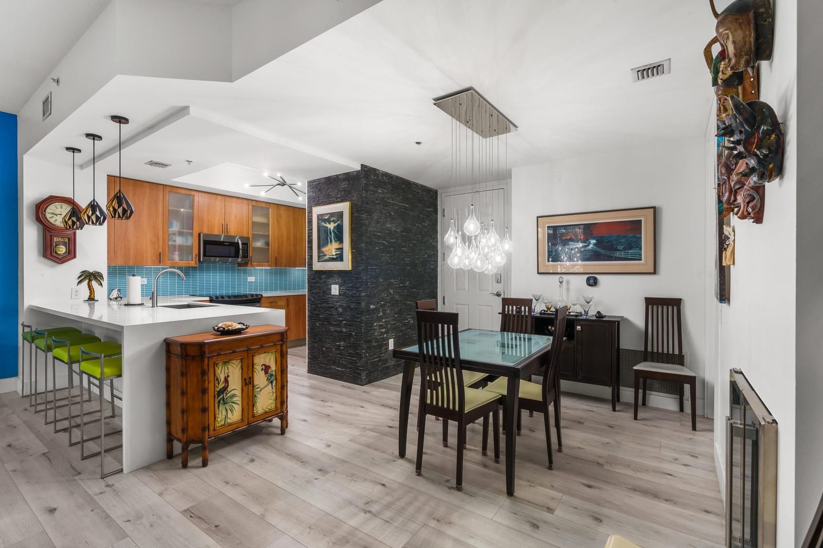 2633 NE 14th Avenue 103, Wilton Manors, FL 33334 photo 12