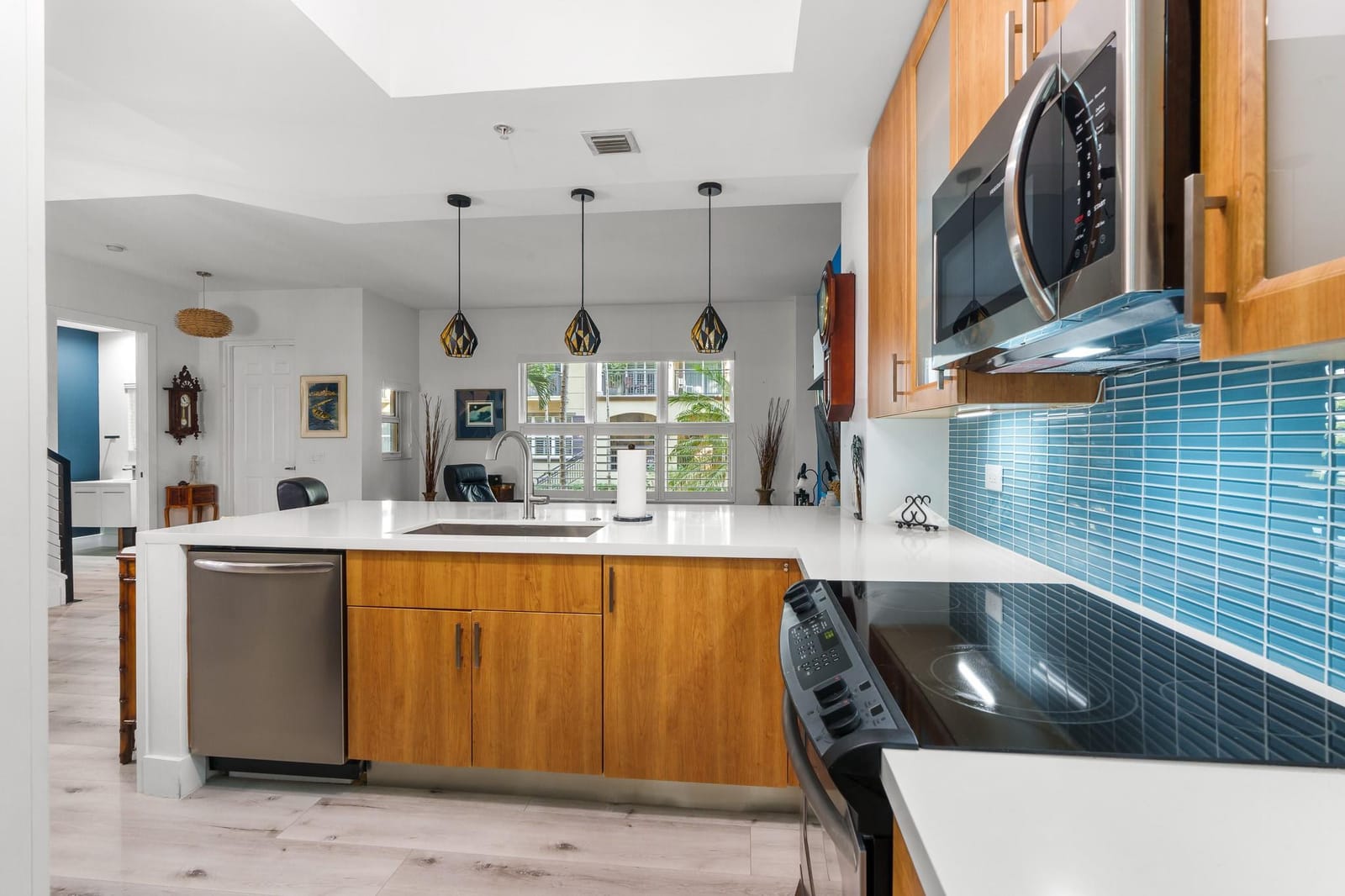 2633 NE 14th Avenue 103, Wilton Manors, FL 33334 photo 19