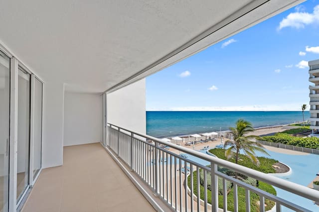 3546 S Ocean Boulevard 503, South Palm Beach, FL 33480