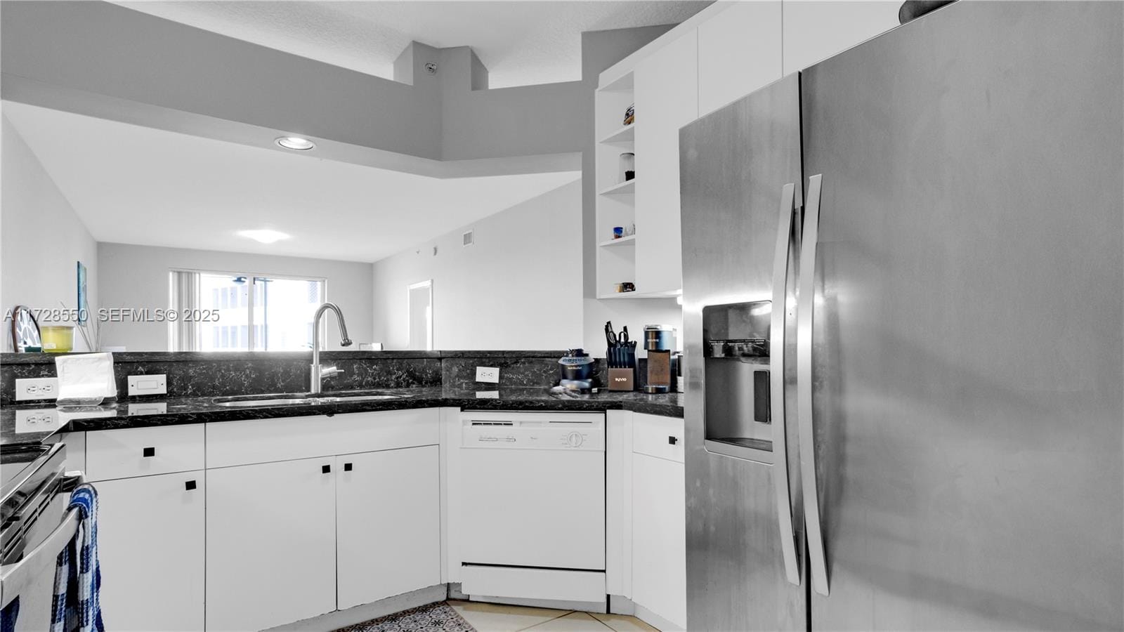 10750 NW 66th Street 413, Doral, FL 33178 photo 7