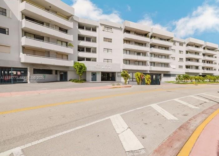 7300 Wayne Avenue 418, Miami Beach, FL 33141