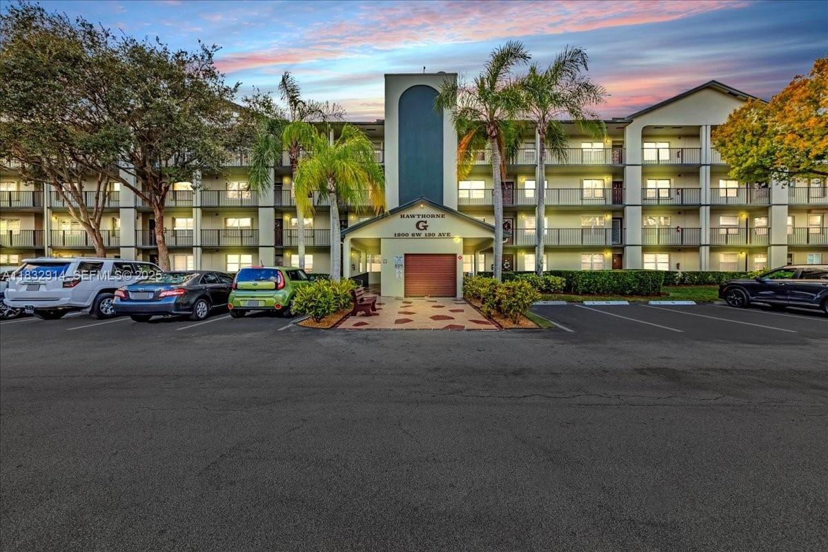 1200 SW 130th Avenue 412G, Pembroke Pines, FL 33027 photo 3